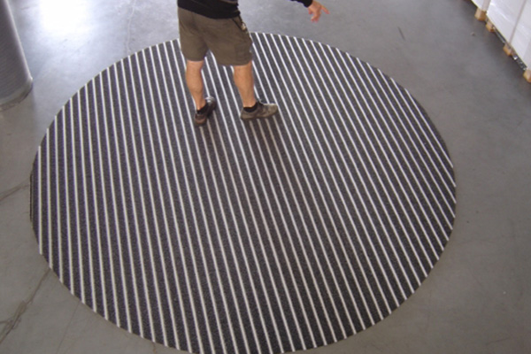 Recess Well and Vestibule Mat Milan Circular